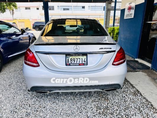 Mercedes-Benz Clase C Carros en venta
