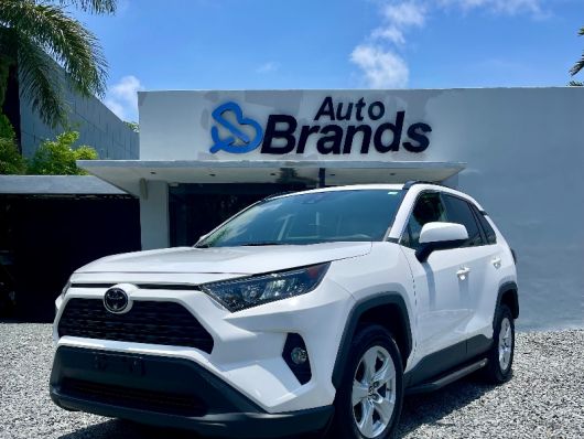 Toyota RAV4 LE 2019 US$29900 : República Dominicana