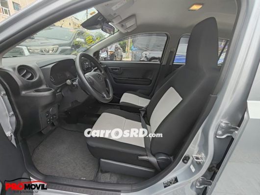 Daihatsu Mira Hatchback en venta