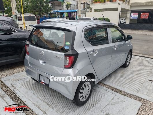 Daihatsu Mira Hatchback en venta
