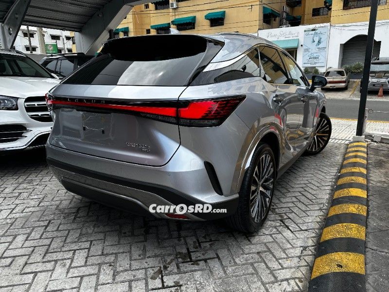 Lexus