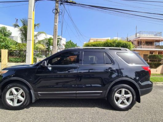 Ford Explorer XL