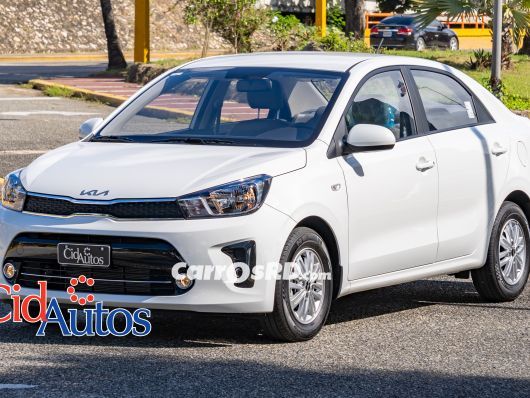 Kia Soluto Carros en venta