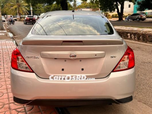 Nissan Versa Carros en venta