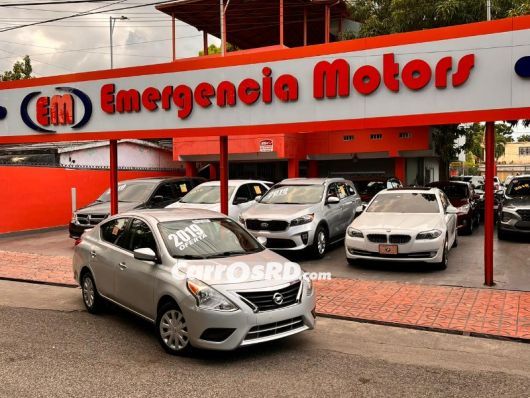 Nissan Versa Carros en venta