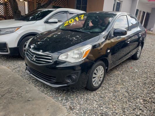 Mitsubishi Mirage ES en venta