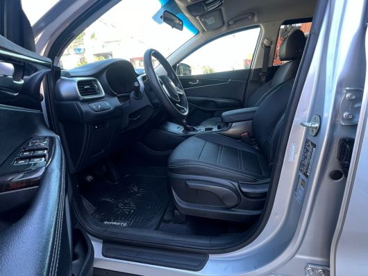 Kia Sorento LX