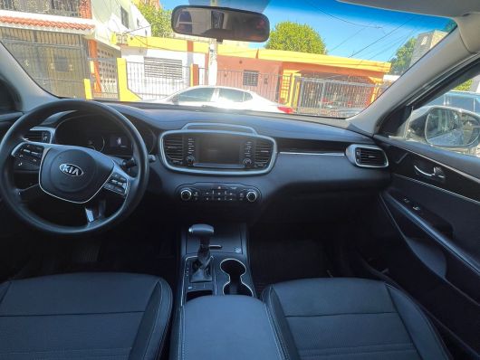Kia Sorento LX