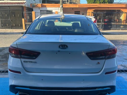 Kia Optima SC