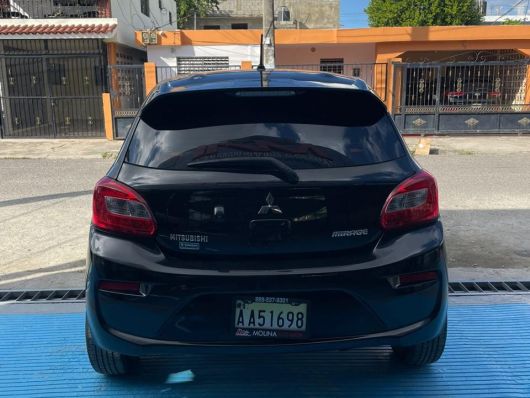 Mitsubishi Mirage Básico