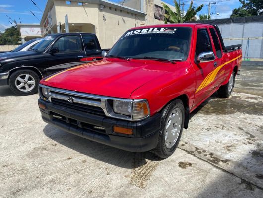 Toyota Hilux Básico