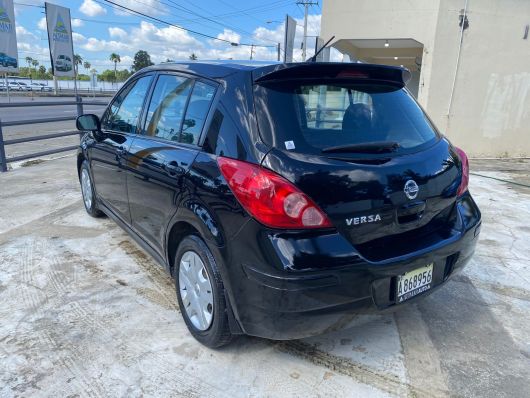Nissan Versa S Plus