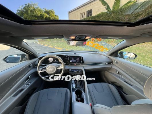 Hyundai Elantra Carros en venta