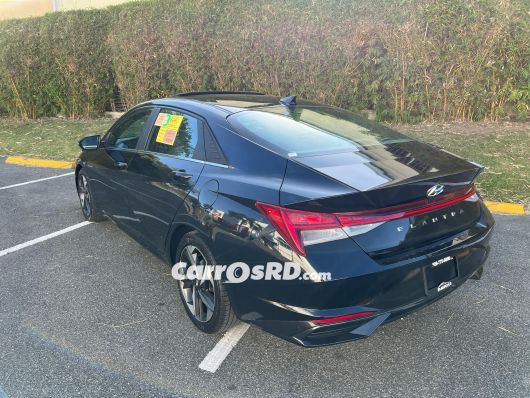 Hyundai Elantra Carros en venta