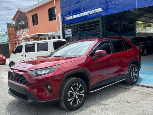 Toyota RAV4 LE