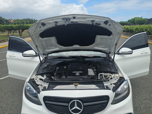 Mercedes-Benz Clase C 300 AMG