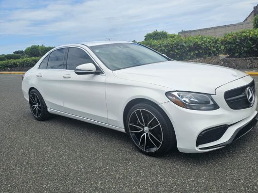 Mercedes-Benz Clase C 300 AMG