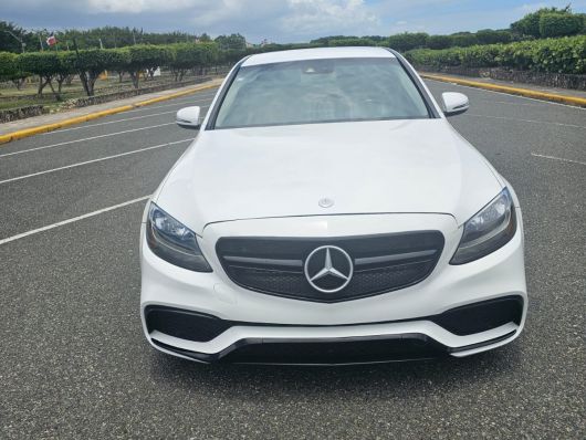 Mercedes-Benz Clase C 300 AMG