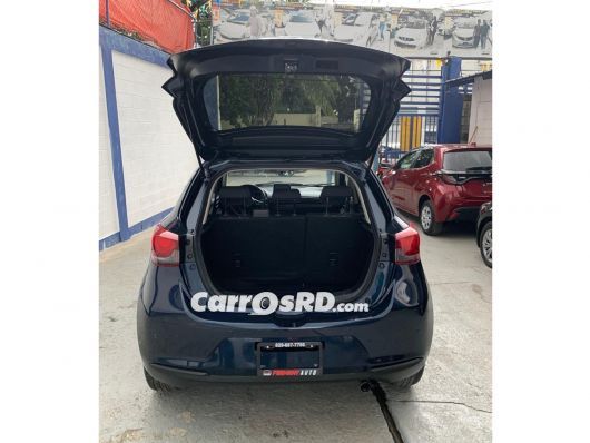 Mazda 2 Carros en venta