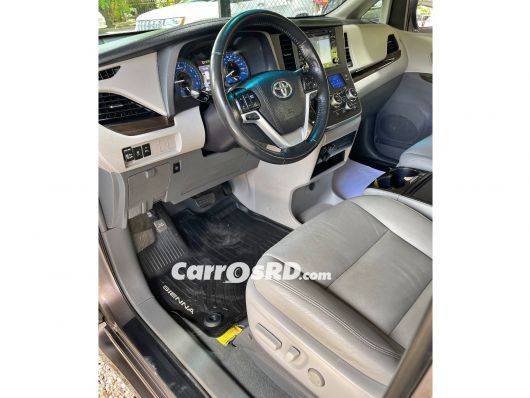 Toyota Sienna Minivan en venta
