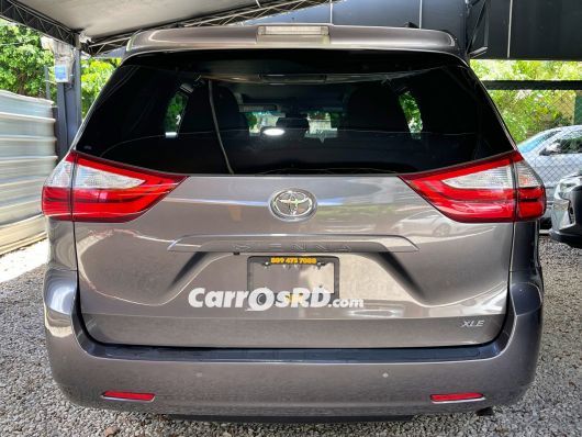 Toyota Sienna Minivan en venta