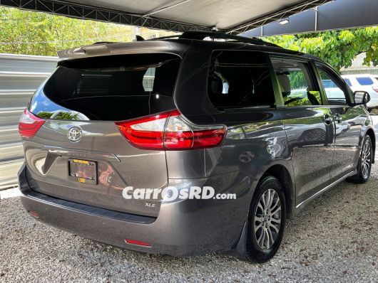 Toyota Sienna Minivan en venta