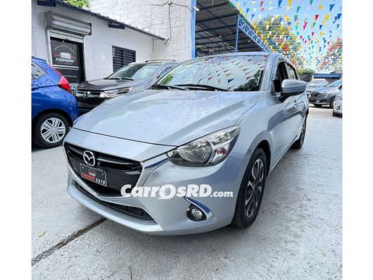 Mazda Demio Carros en venta