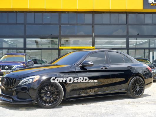Mercedes-Benz Clase C Carros en venta