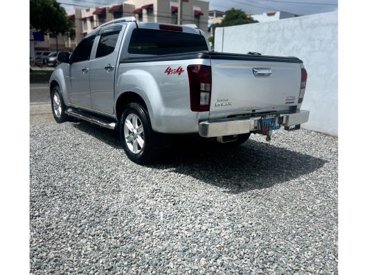 Isuzu