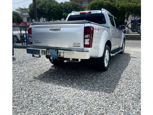 Isuzu