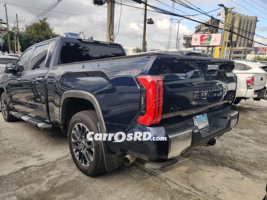 Toyota Tundra Camioneta en venta