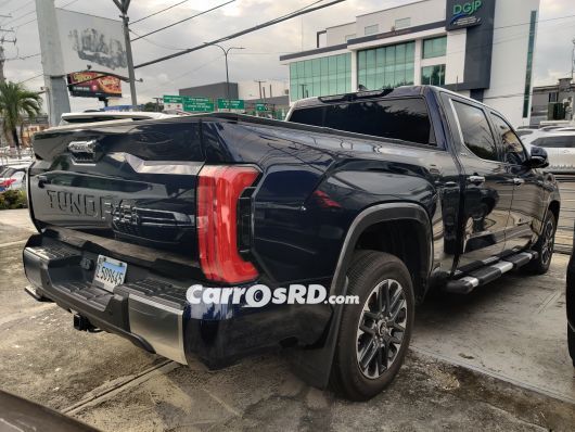 Toyota Tundra Limited