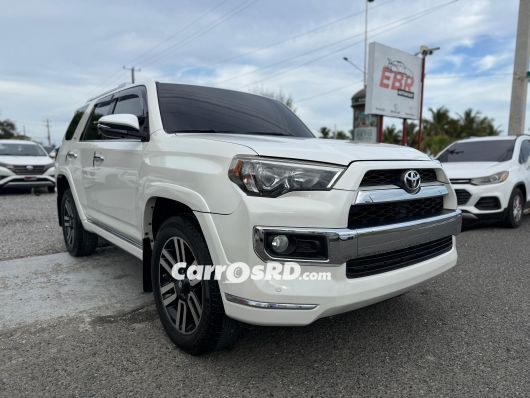 Toyota 4Runner Jeepeta en venta