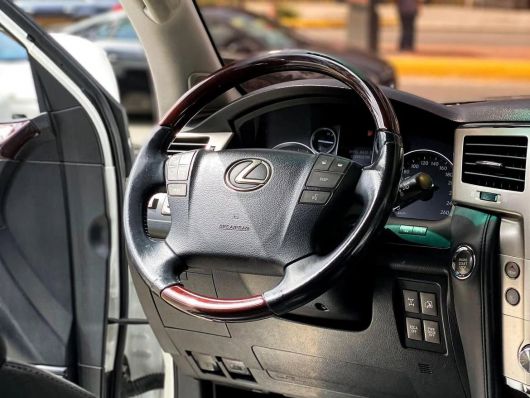 Lexus