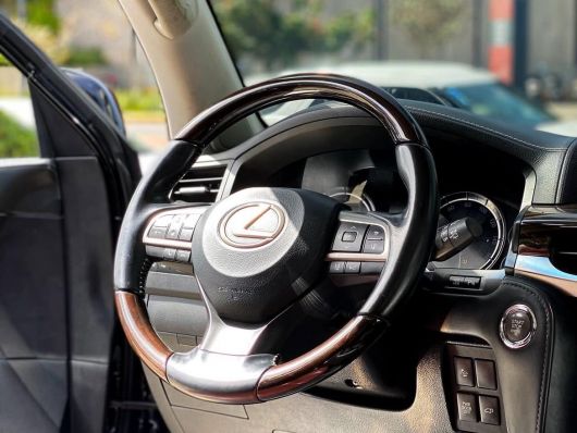 Lexus