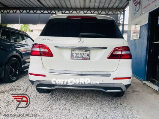 Mercedes-Benz Clase ML Jeepeta en venta