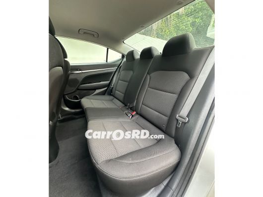 Hyundai Elantra Carros en venta