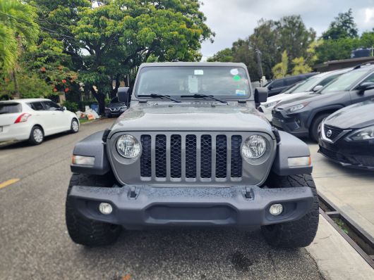 Jeep Gladiator Sport en venta