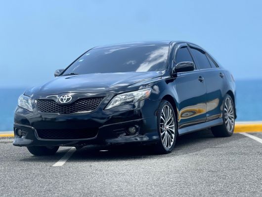 Toyota Camry SE en venta