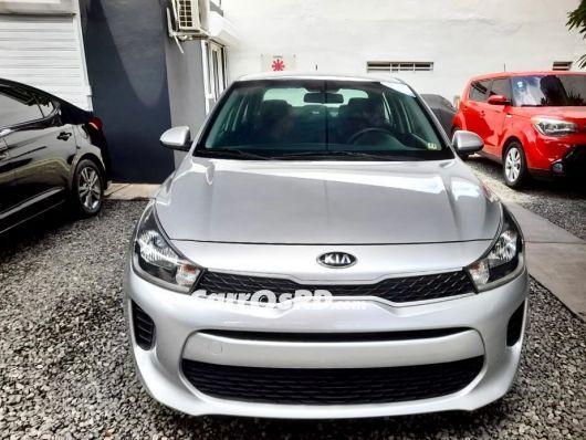 Kia Rio Carros en venta
