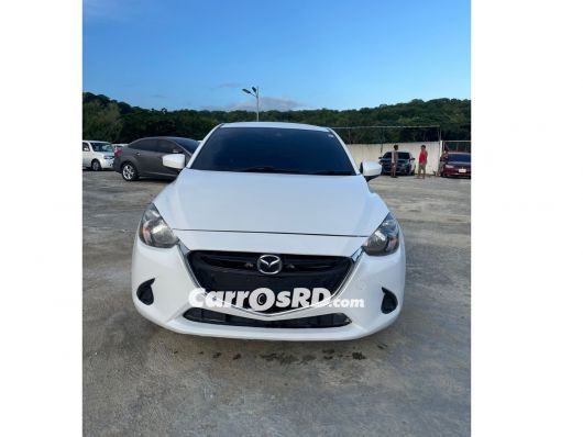 Mazda Demio Carros en venta