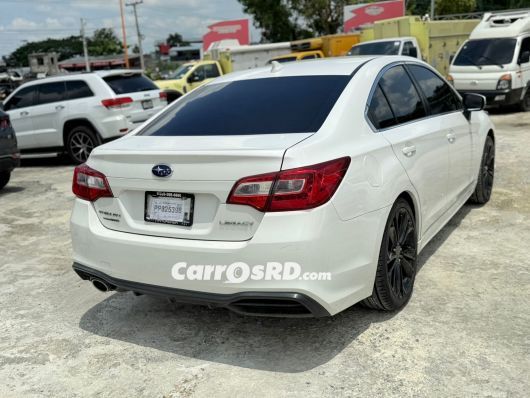 Subaru Legacy Carros en venta