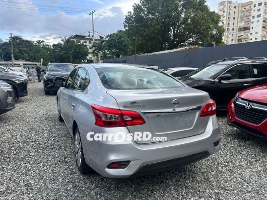 Nissan Sentra Carros en venta