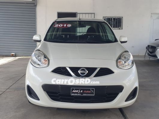 Nissan March Carros en venta
