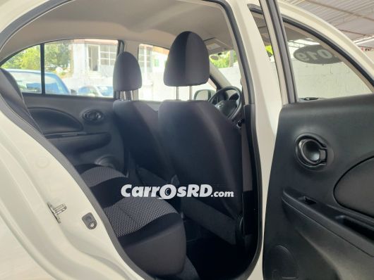 Nissan March Carros en venta