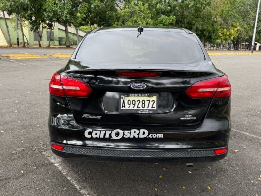 Ford Focus Carros en venta