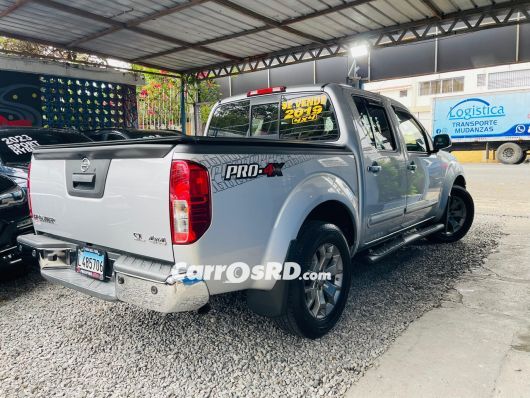 Nissan Frontier Camioneta en venta