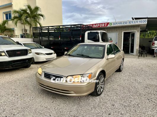 Toyota Camry Carros en venta