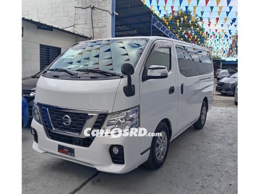 Nissan Caravan Minivan en venta