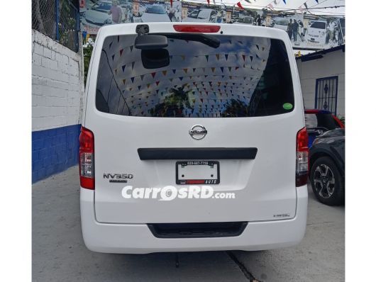 Nissan Caravan Minivan en venta